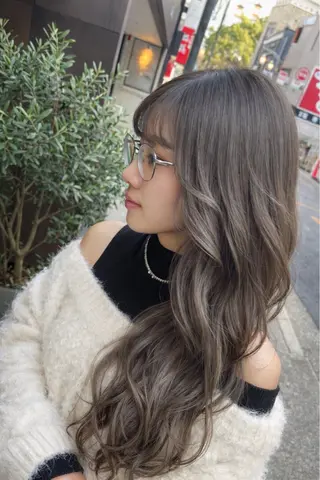 カラー 透明感のある艶髪なら 矢場町駅4番出口すぐのヘアスタイル