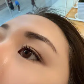 マツエク・マツパ femme 當田 莉央のヘアスタイル