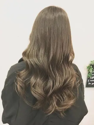 ロング カラー DECORA sweet(川越)所属・坪田 彩花のヘアスタイル