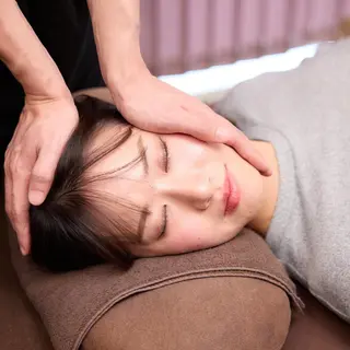小顔矯正/姿勢矯正 美容整体師 野口杏太のエステ・リラクイメージ