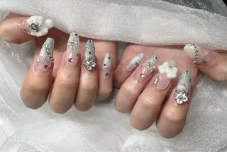 ネイル Roi〈ロワ〉 Minakoのネイルデザイン