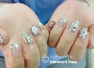 ネイル 神田 ココナッツのネイルデザイン