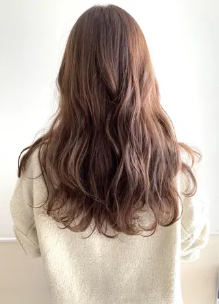 ロング OPERA 赤塚のヘアスタイル