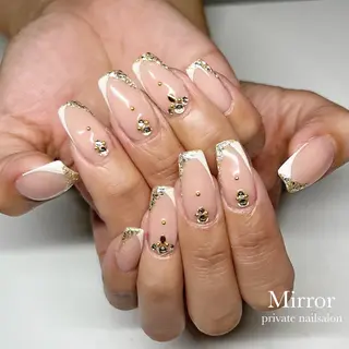 ネイル nailsalon Mirrorのネイルデザイン