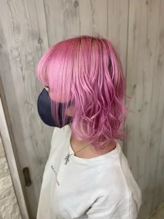 ミディアム ゆぴ☾‪/推しカラー /ハイトーンのヘアスタイル