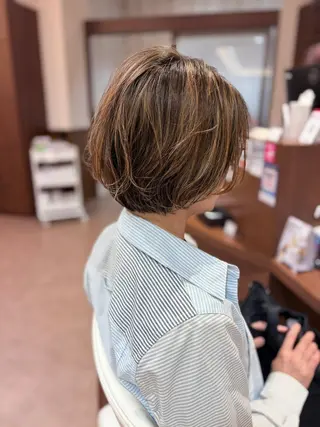 ショート 伊藤 アユミのヘアスタイル