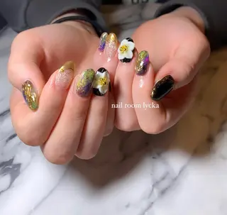 ネイル ﾈｲﾙﾙｰﾑﾘｯｶ 𝐦𝐚𝐲𝐮のネイルデザイン