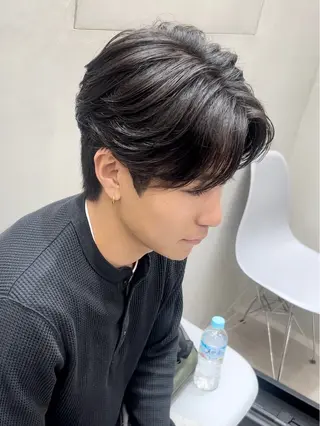 パーマ メンズ 曲がる縮毛矯正 LIBER 岩名のヘアスタイル