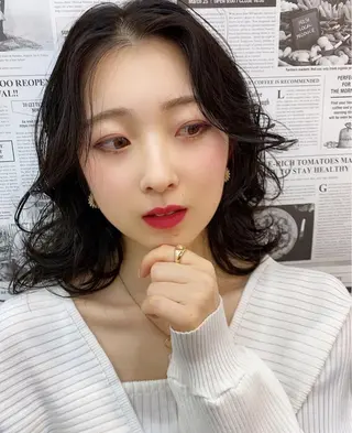 ミディアム ヘアアレンジ 志賀 あずみのヘアスタイル