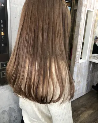 ロング Trip 大名🌟 ブリーチなしカラーのヘアスタイル