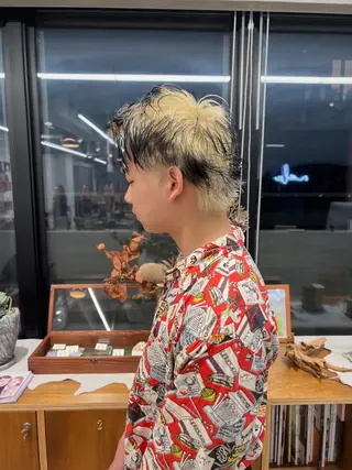 ショート カラー メンズ ケアブリーチ/ ハイトーン/牧野のヘアスタイル