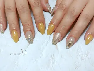 ネイル YUMI NAGAI  のネイルデザイン