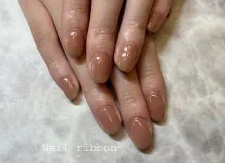 ネイル ネイルリボン 受付スタッフのネイルデザイン