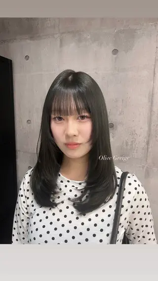 セミロング カラー ハイトーン/ゆるふわ 🎨𖥔ׁTOMO♡のヘアスタイル