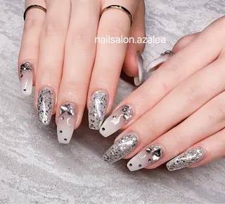 ネイル R inのネイルデザイン