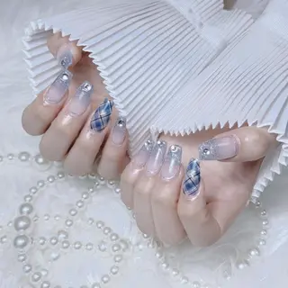 ネイル RAFFINE haru🦋🩵のネイルデザイン