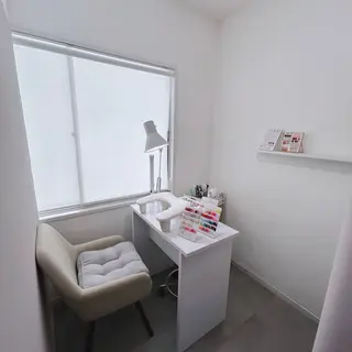 ネイル GO TODAY シェアサロン 表参道Colore店所属・nailmum jijiのネイルデザイン