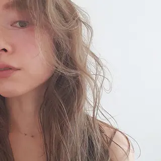 セミロング カラー luve heart's And Be minamisemba所属・脇坂 佳世の眉毛・アイブロウイメージ