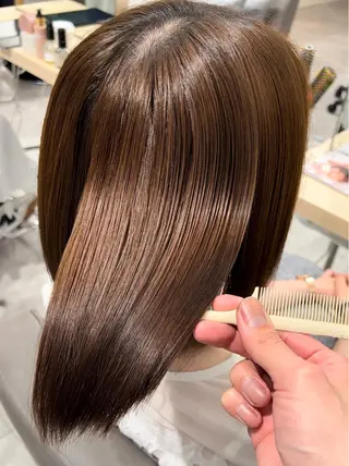 ショート 髪質改善カラー Unami 太田英寿のヘアスタイル