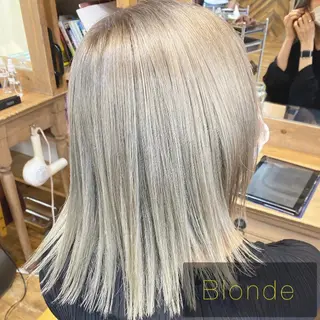 ミディアム little salt 渋谷店所属・akina＊ブリーチ ♡トレンドヘアのヘアスタイル