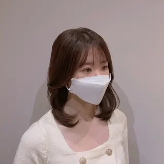 ミディアム La paix所属・パーソナルカラー lapiax阿部のヘアスタイル