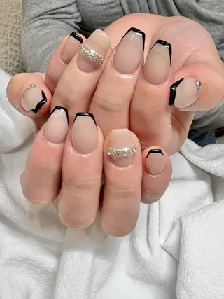 ネイル BeAlletreNail(ビオールエトレ)所属・高野 美土里のネイルデザイン