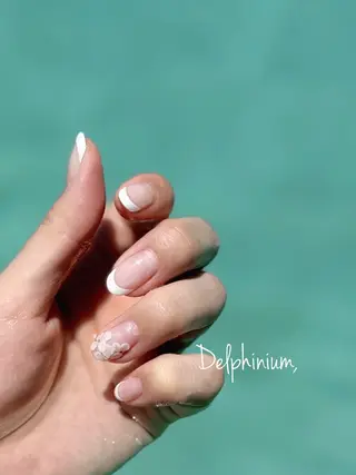 ネイル 岡本 友恵のネイルデザイン