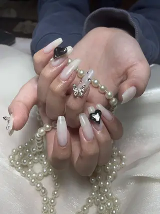 ネイル ENsalon AKIRAのネイルデザイン