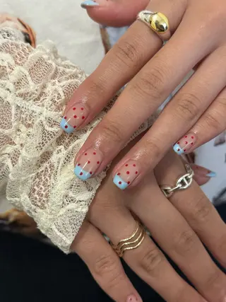 ネイル kiii.__ ✴︎*のネイルデザイン