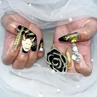 ネイル VIERU YURIのネイルデザイン