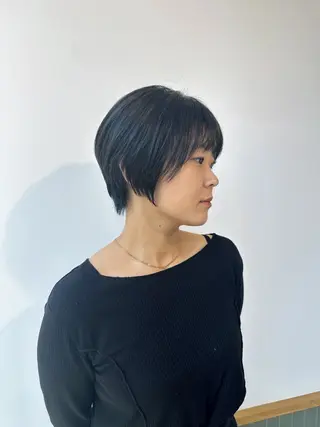 ショート カラー ブリーチなし/レイヤ ー特化🌈Tommyのヘアスタイル