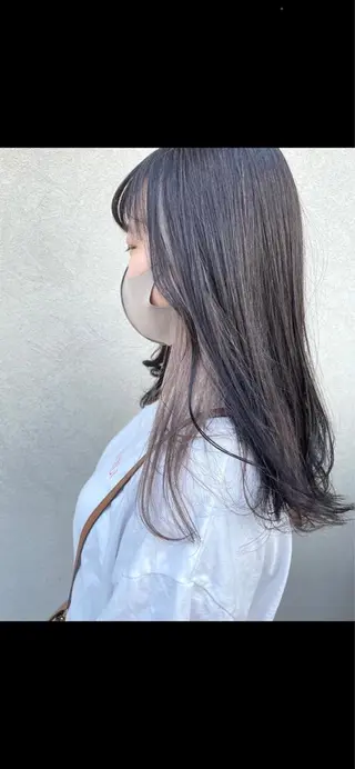 セミロング カラー tasty priv ate gardenのヘアスタイル