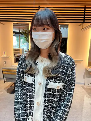 ロング hyphen《ハイフン》所属・市村 香多のヘアスタイル
