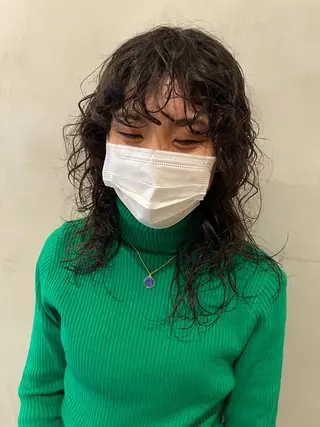 セミロング パーマ 優作 〜圧倒的信頼〜のヘアスタイル