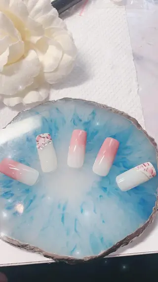 ネイル Guarendo(ガレンドゥ)錦糸町店所属・Gurando 錦糸町店のネイルデザイン