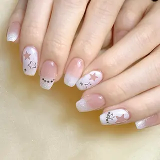 ネイル グロー ネイルのネイルデザイン