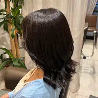 ミディアム ハルカ/暖色カラー/ ブリーチカラーのヘアスタイル