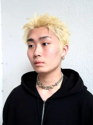 ショート カラー メンズ Rei/ 縮毛矯正/ ハイライトカラー募集のヘアスタイル