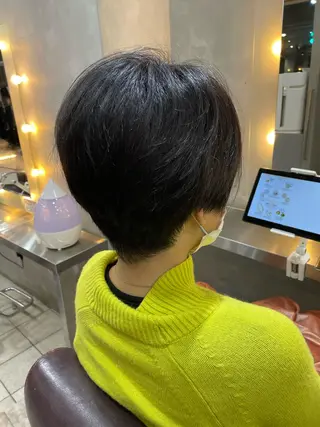 ショート 岡田 駿也のヘアスタイル