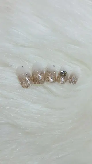 ネイル 鈴木 亜和音のネイルデザイン