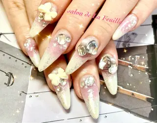 セミロング サロンドラフィーユ LAFEUILLEのネイルデザイン