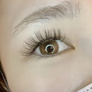 マツエク・マツパ MELIAnail&eyelash所属・角屋 ひとみのマツエク・マツパデザイン