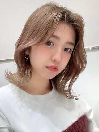 ミディアム カラー パーマ ヘアアレンジ 小野寺瑞希 /最小顔カットのヘアスタイル