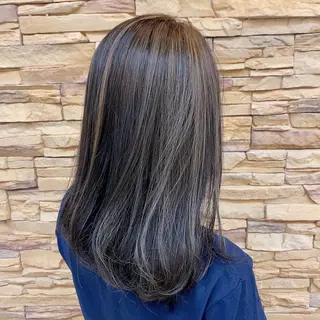 セミロング 福岡縮毛矯正✨️ ストレート 向井和輝のヘアスタイル