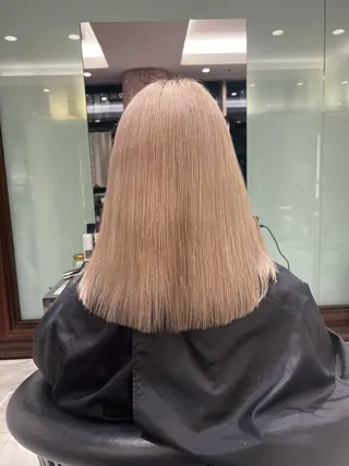 セミロング カラー ハイトーンカラー 中村優成のヘアスタイル