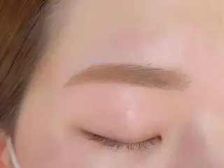 アイブロウ LUVISM EYELASH阿部のマツエク・マツパデザイン