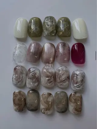 ネイル 安藤 奈知のネイルデザイン