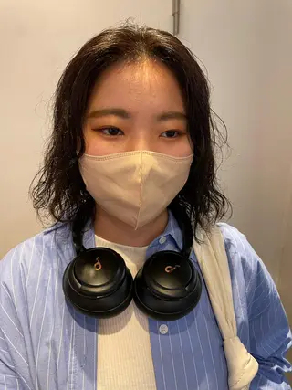 ミディアム パーマ レイヤー／似合わせ TAKUYAのヘアスタイル