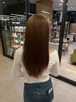 カラー Violet 横浜店所属・Violet 岡本 葵のヘアスタイル