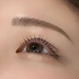 マツエク・マツパ The TEN所属・鎗田 真優の眉毛・アイブロウイメージ